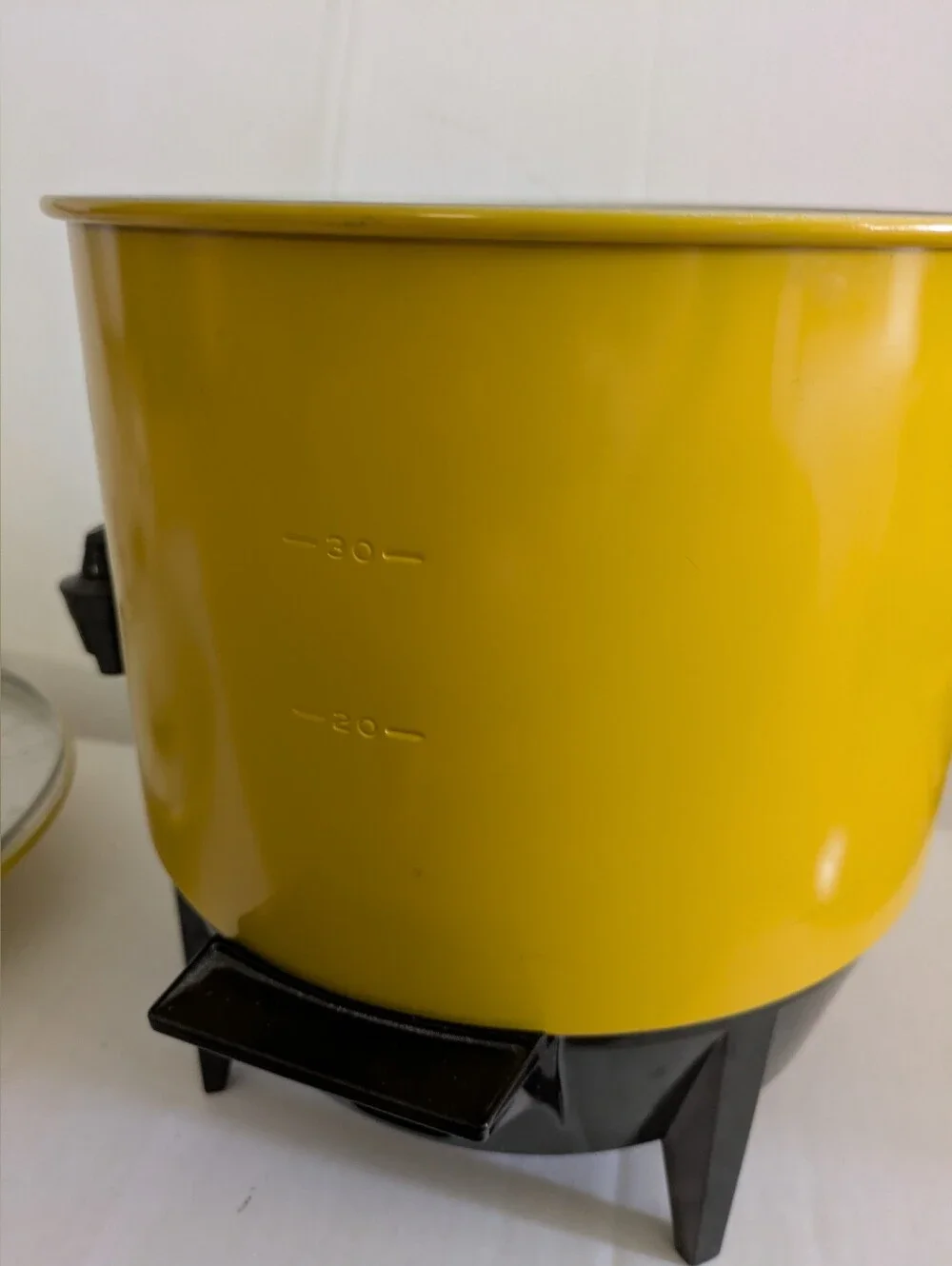 Chilton Yellow 30-Cup Coffee Buffet Percolator.